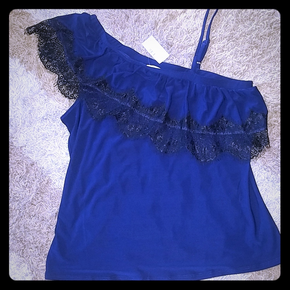 NWT one shoulder top with lace trim detail.